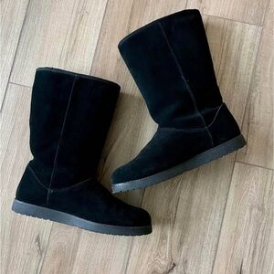 Black Suede Leather Boots with Faux Fur Lining, 10